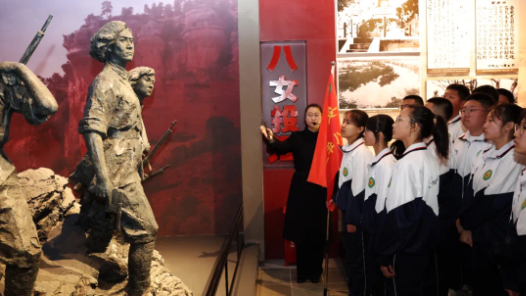 感悟抗战历史 凝聚前行力量——各地纪念日本无条件投降80周年