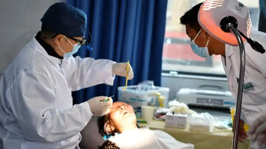 88%的口腔医生患职业病，关注“微笑守护者”的健康