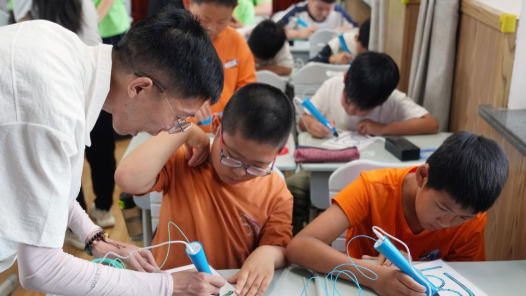 福建福州市总工会夏令营开营 64名职工子女参加