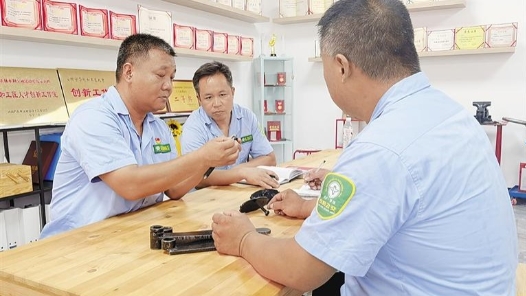 劳模风采·安阳市五一劳动奖章丨何坤：以“小发明”创造“大效益”