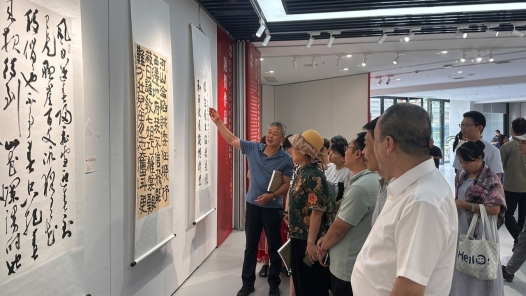 纪念抗战胜利80周年西安市职工书法美术摄影作品展举办
