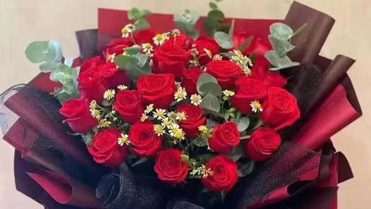 山西河津市总工会启动“会聚良缘”相亲角