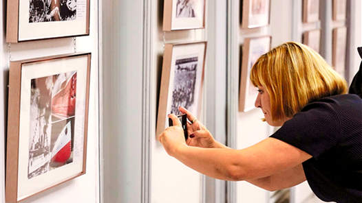 纪念抗战胜利80周年图片展在圣彼得堡举办