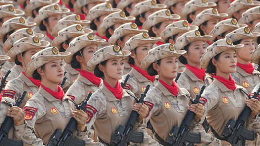 九三阅兵Vlog丨“我们是中国女民兵！”