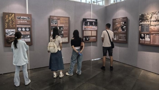 “正义审判——新中国审判日本战犯史实特展”在广西南宁开展