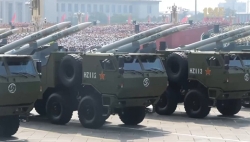 阅兵没看够？让时间慢下来