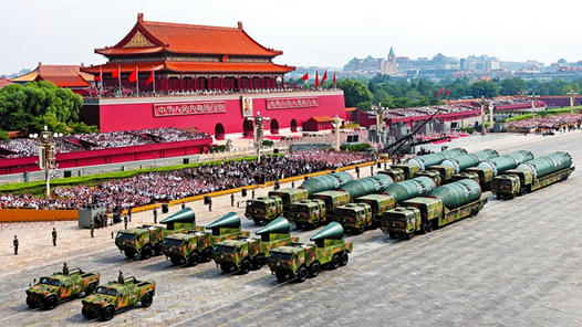 “发动机的轰鸣，就是我的冲锋号！”