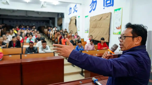 春风拂乡野——“特岗计划”20年工作纪实