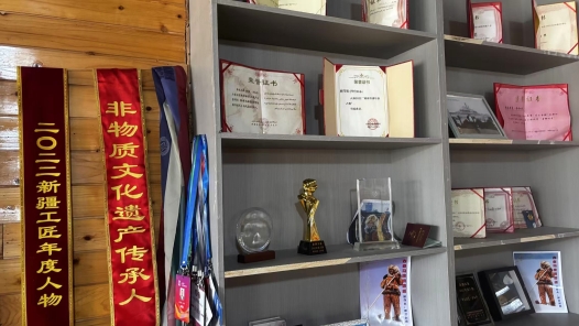 中国梦·大国工匠篇 | 斯兰别克·沙合什：用半世纪坚守焕新滑雪“活化石”