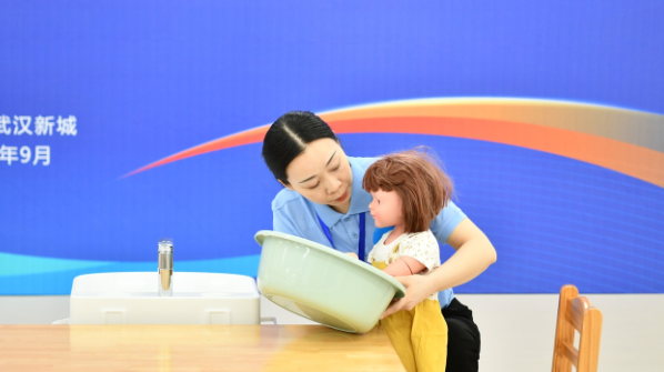 托育“高手”过招！2025年职工托育职业技能大赛湖北省选拔赛举行