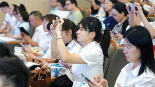 为AI时代个人信息筑牢“铜墙铁壁”