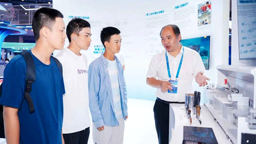 国网嘉兴供电公司职工创新成果亮相工匠大会
