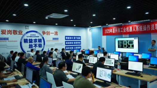 给机器人写“剧本”，让码垛快一秒