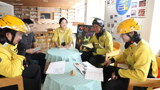 “爱管闲事”的骑手老谢