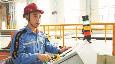 高技能人才丨“这辈子就和铝‘杠’上了”