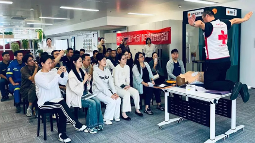 山东青岛市市南区总工会举办职工应急救护培训活动
