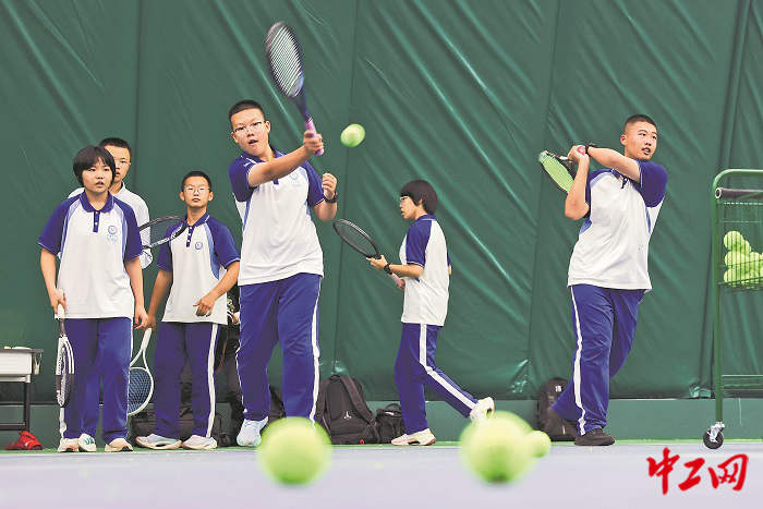 3166692_tpzz_1760427480677_b