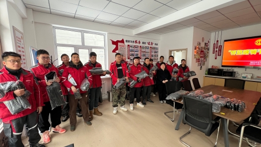 内蒙古呼伦贝尔市海拉尔区总工会开展“驿路暖骑手”关爱日活动