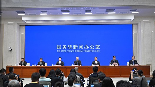 为书写“两大奇迹”新篇章提供有力保障——“十四五”时期法治中国建设取得突破性进展、历史性成就