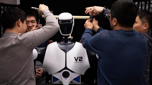 新华鲜报·“十四五”亮点丨60%全球专利领跑！AI激活数字经济新引擎