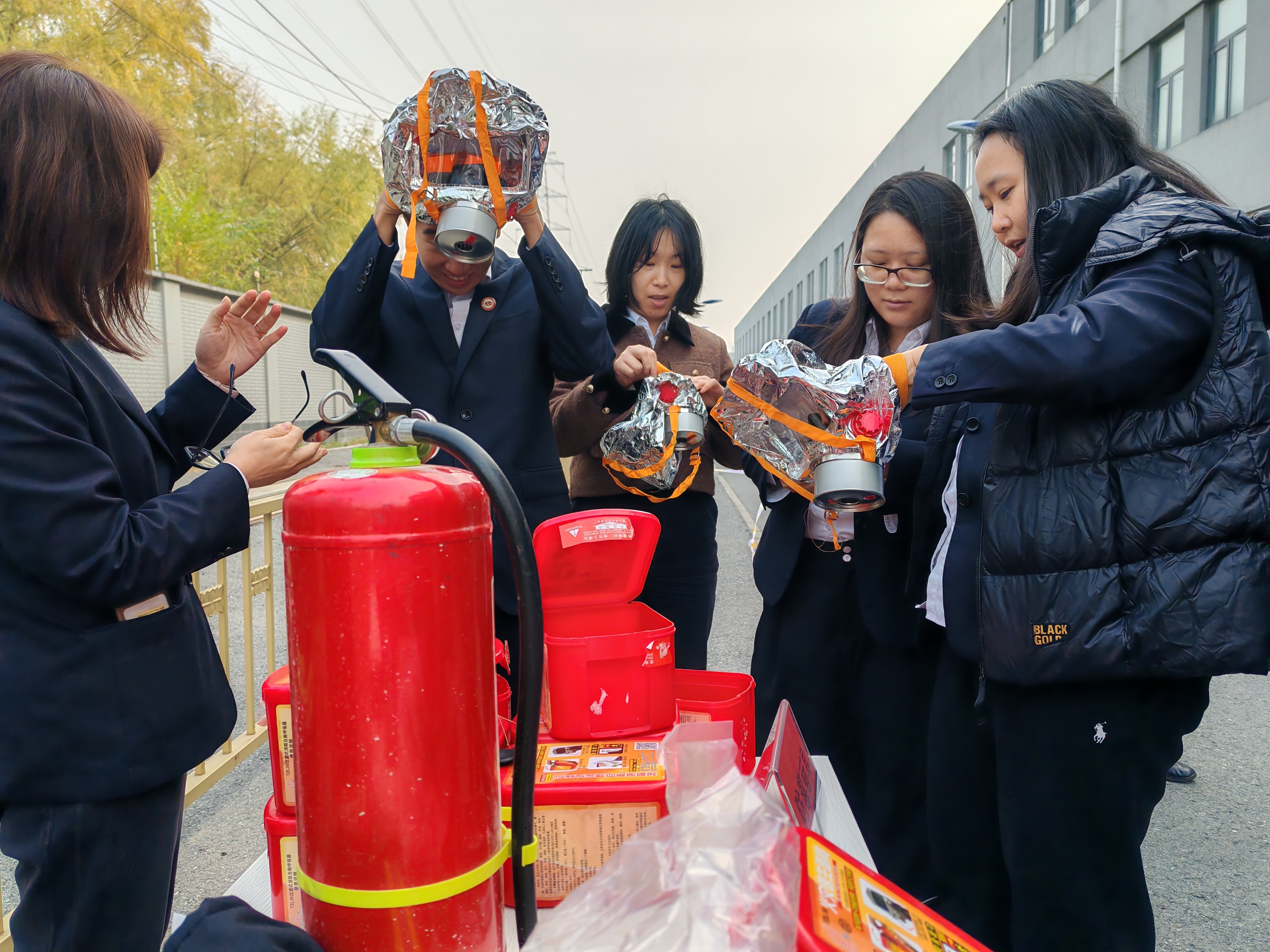 应急演练和消防知识宣传 应急演练和消防知识宣传