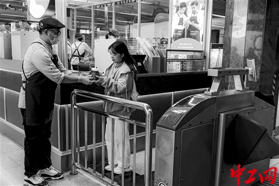 3186673_tpzz_1762153970728_b