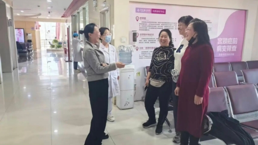 内蒙古包头市东河区总工会为新业态女性劳动者开展免费“两癌”筛查