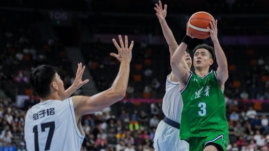 全运会男篮小组赛：四川“双塔”抢眼 辽宁险胜北京