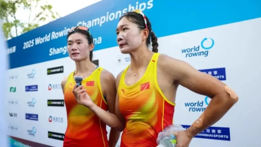 陈云霞/张灵目标坚定 划向洛杉矶，必须的！