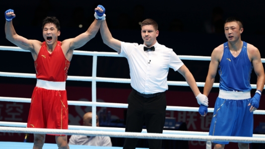 全运会拳击男子80公斤级决赛，王小保夺冠！