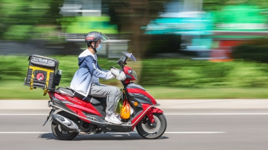 打工前沿丨AI助力，让路上的劳动者跑得更安全更安心