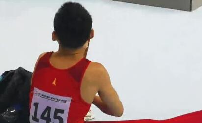 体操男团决赛 一次荣誉接力