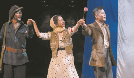 “这部戏还有另一个名字——《胜利者》！”