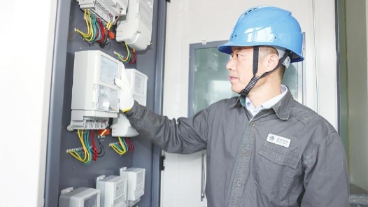 郑乐锦：毫厘之间守匠心