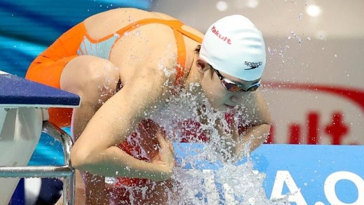 24秒23创个人最好成绩 程玉洁50米自由泳摘银