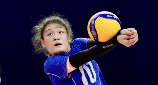 直落三局挺进决赛 江苏女排展现赢球决心