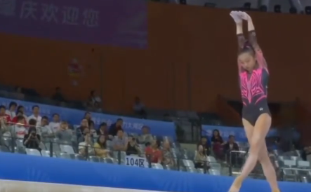 15岁小将柯沁沁勇夺“五金”