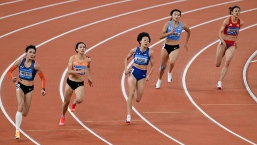 粤港澳全运会丨短跑“天才少女”陈妤颉的AB面