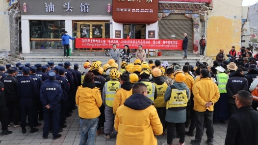 青海省玉树州600名新就业形态劳动者获“爱心餐”