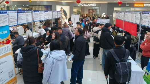 宁夏银川西夏区总工会举办“工会帮就业·阳光就业在行动”专场招聘会