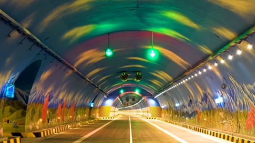 世界在建最长高速公路隧道——天山胜利隧道年底将具备通车条件