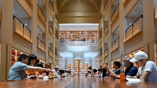 坚持文化惠民 “十五五”时期推动公共文化服务提质增效