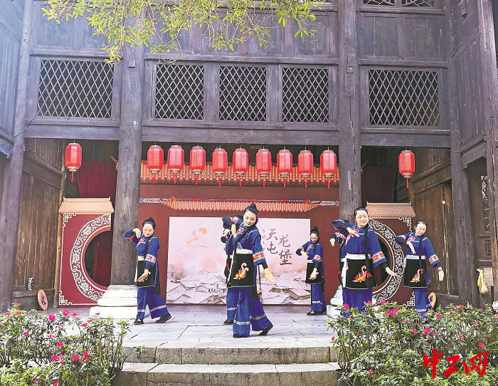 3238469_tpzz_1764260237092_b 3238469_tpzz_1764260237092_b