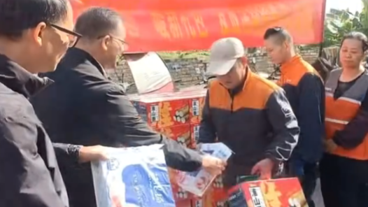 广西桂平市总工会开展2025年新就业形态劳动者 “入会+暖礼”双送活动