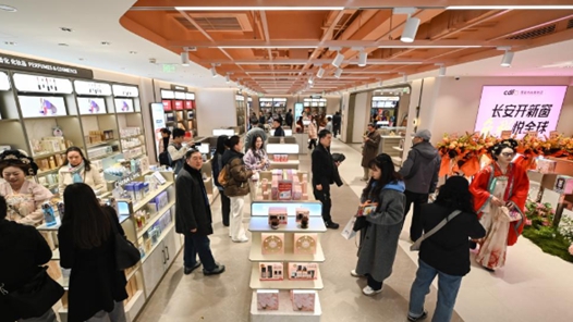 新华鲜报·“十四五”发展亮点丨中国“大市场”不一般！内需平均贡献率86.4%