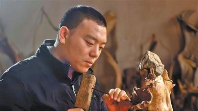 工匠绝活｜方寸之间 精琢生花