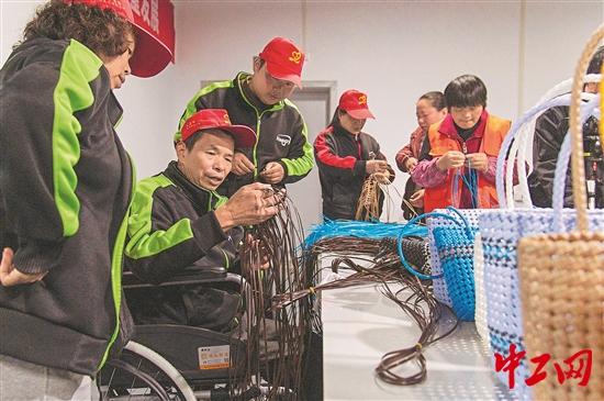 f65e7d159e5ed6826bcb8b8aafb43bc2