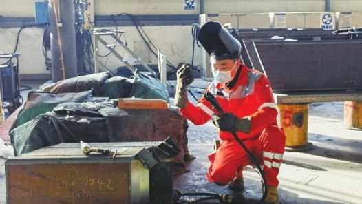 王安永：为大国重器焊接“铁齿铜牙”