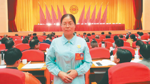 张彩霞：病房里的“微光”与“守望”