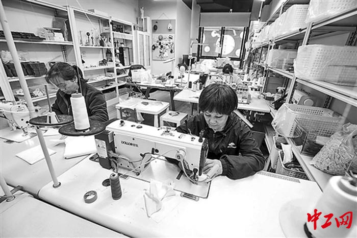 3246047_tpzz_1764830389825_b